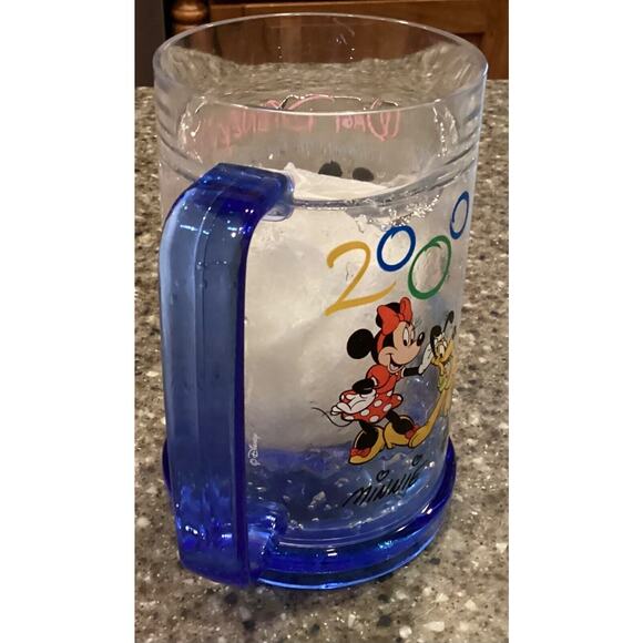 Walt Disney World 2000 Celebrate The Future Hand in Hand Thermoserv Mug - Picture 4 of 9